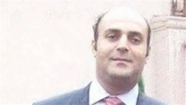 ميكروباص يهاجم نقطة تفتيش.. استشهاد وكيل الإدارة العامة للمرور على طريق العلمين ميكروباص يهاجم نقطة تفتيش.. استشهاد وكيل الإدارة العامة للمرور على طريق العلمين