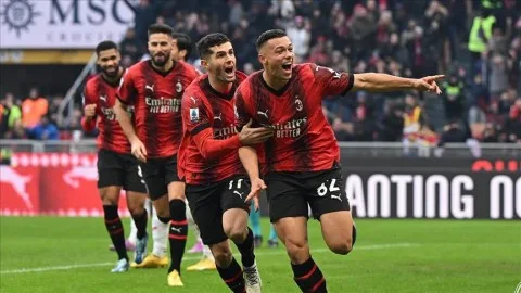 ميلان يقلب الطاولة على جنوى بالدوري الإيطالي ميلان يقلب الطاولة على جنوى بالدوري الإيطالي