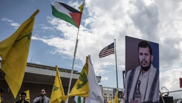 ميليشيا الحوثي: وقف إطلاق النار مع الأمريكيين لا يشمل إسرائيل ميليشيا الحوثي: وقف إطلاق النار مع الأمريكيين لا يشمل إسرائيل