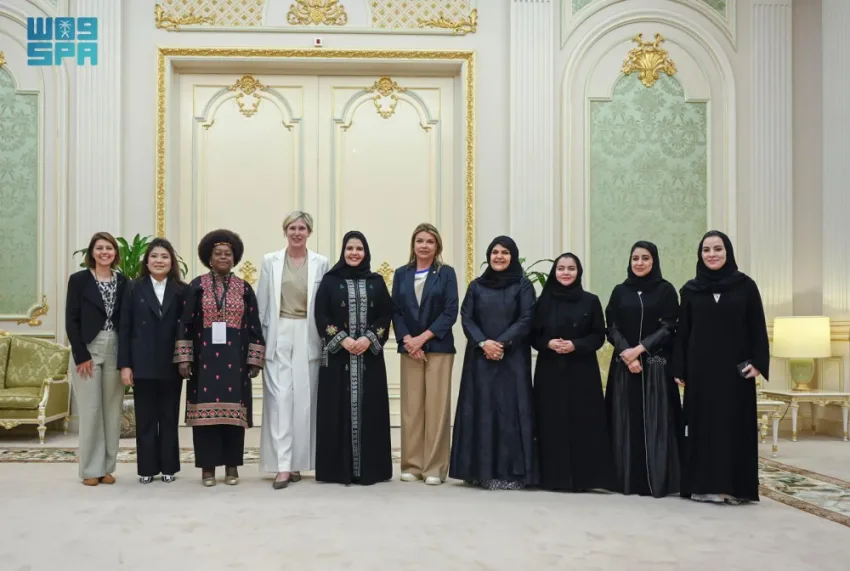 نائب رئيس مجلس الشورى يلتقي برئيسة منظمة القيادات النسائية السياسية نائب رئيس مجلس الشورى يلتقي برئيسة منظمة القيادات النسائية السياسية