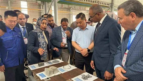 نائب وزير الإسكان يقوم بزيارة مصنع شين شينج الصيني المتخصص في أنابيب الدكتايل نائب وزير الإسكان يقوم بزيارة مصنع شين شينج الصيني المتخصص في أنابيب الدكتايل