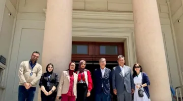 نائب وزير الخارجية التايلاندي ووفد من هيئة الرقابة العامة برومانيا يزورون المتحف اليوناني الروماني