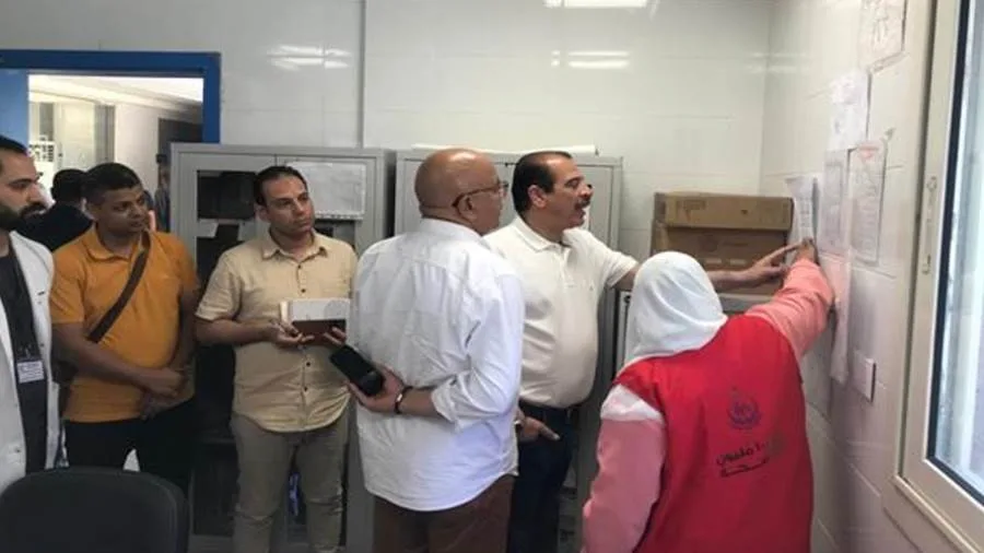 نائب وزير الصحة يثني على كفاءة بعض المرافق الصحية في محافظة قنا ويحدد فترة لتصحيح المخالفات. نائب وزير الصحة يثني على كفاءة بعض المرافق الصحية في محافظة قنا ويحدد فترة لتصحيح المخالفات.