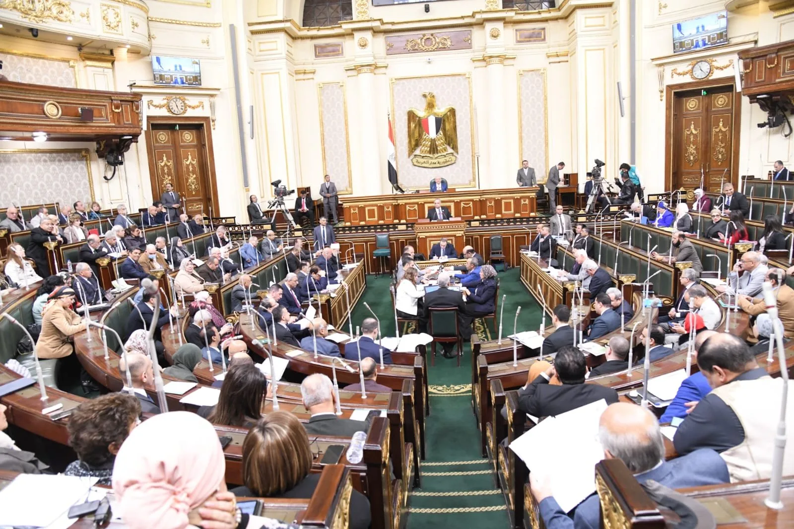 نائبة تدعو إلى مراقبة الأسواق بالتزامن مع الموافقة على الزيادة المالية
