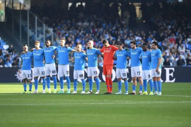 نابولي يحافظ على صدارتها في الدوري الإيطالي أمام بارما.. وإنتر يواجه لاتسيو في ملعبه نابولي يحافظ على صدارتها في الدوري الإيطالي أمام بارما.. وإنتر يواجه لاتسيو في ملعبه
