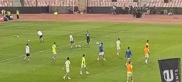 ناصر منسي يظهر بقناع الوجه قبل لقاء الزمالك والبنك الأهلي ناصر منسي يظهر بقناع الوجه قبل لقاء الزمالك والبنك الأهلي
