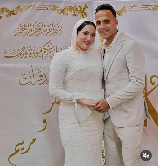 ناصر منسي، مهاجم الزمالك، يشارك صوراً من مراسم عقد قرانه ناصر منسي، مهاجم الزمالك، يشارك صوراً من مراسم عقد قرانه