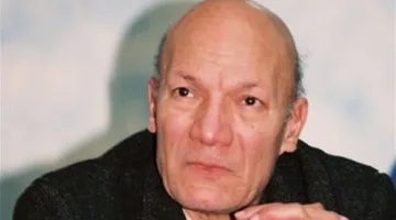 ناقد أدبى يكشف مواقف وطنية لا تُنسى للشاعر أحمد عبدالمعطى حجازى