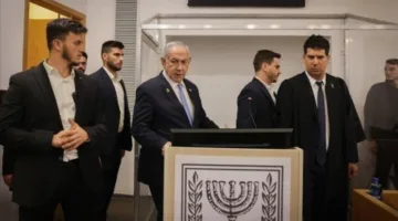 نتنياهو يمثل أمام المحكمة المركزية في تل أبيب للرد على تهم فساد