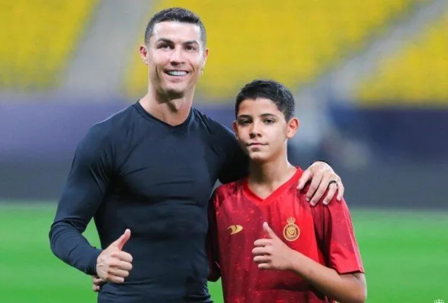 نجل رونالدو ينضم لمنتخب البرتغال للناشئين نجل رونالدو ينضم لمنتخب البرتغال للناشئين