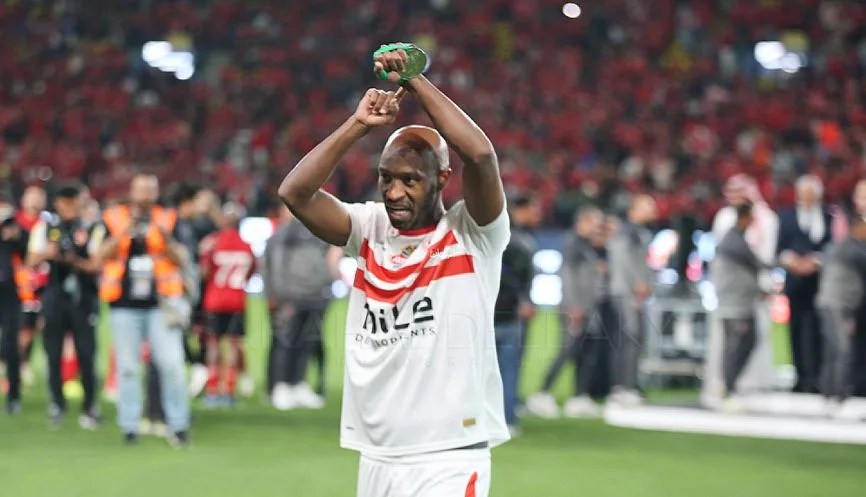 نجم الزمالك السابق يفرم شيكابالا نجم الزمالك السابق يفرم شيكابالا