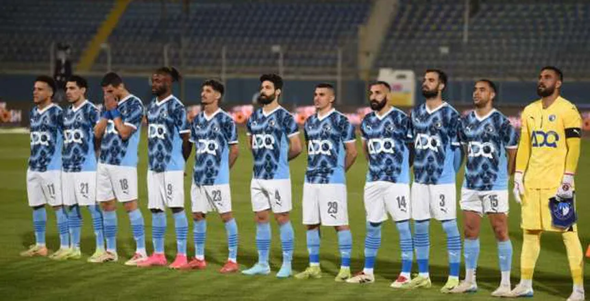 نجم كومو الإيطالي يطيح بمحترف جديد من بيراميدز