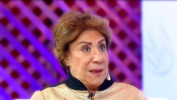 نشرة الفن| أشرف زكي يتخذ إجراءً قانونيًا ضد منتحل شخصيات النجوم.. أول رد من سميحة أيوب على شائعة إصابتها بسرطان الثدي نشرة الفن| أشرف زكي يتخذ إجراءً قانونيًا ضد منتحل شخصيات النجوم.. أول رد من سميحة أيوب على شائعة إصابتها بسرطان الثدي