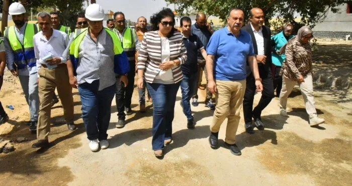 «نظام شامل».. محافظ أسيوط يزور مشاريع تطوير مزارع باستثمار 55 مليون جنيه لتعزيز الإنتاج الحيواني