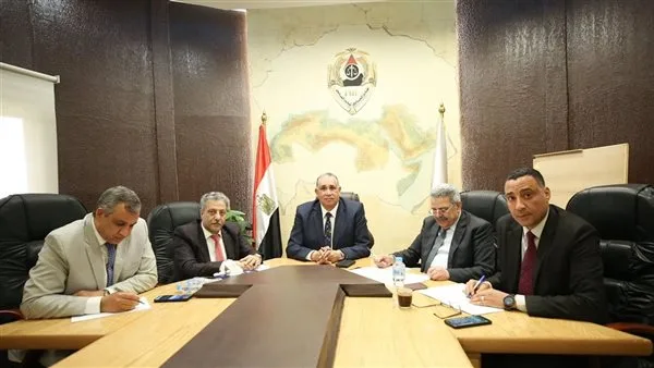 نقيب المحامين يعاقب 61 عضوًا خالفوا قرارات الامتناع عن التوريد لخزائن المحاكم نقيب المحامين يعاقب 61 عضوًا خالفوا قرارات الامتناع عن التوريد لخزائن المحاكم