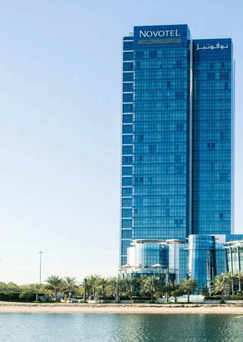نوفوتيل تحتفل بسنة من التفاني في حماية المحيطات وتعزيز التعاون المستدام مع الصندوق العالمي للطبيعة