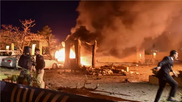 نيران “سيندور”.. الجيش الهندي يقصف 9 أهداف في عمق باكستان (فيديو) نيران “سيندور”.. الجيش الهندي يقصف 9 أهداف في عمق باكستان (فيديو)