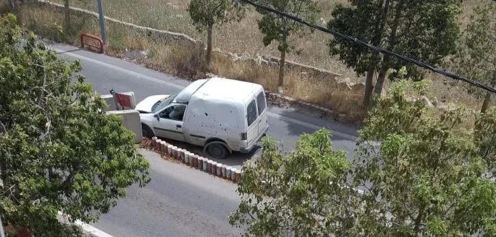 هجوم بالقرب من نقطة تفتيش الجيش… وإصابة أحد الجنود هجوم بالقرب من نقطة تفتيش الجيش… وإصابة أحد الجنود