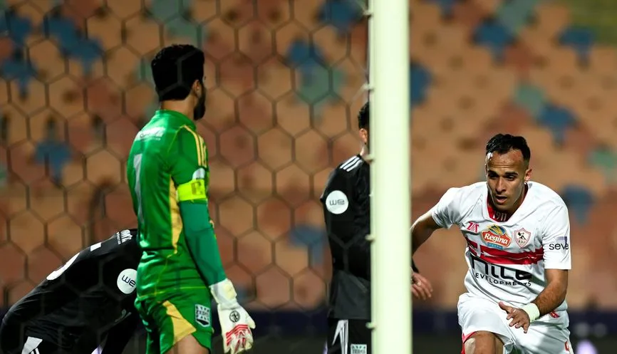 هدف منسي يمنح الزمالك الأسبقية أمام البنك في الشوط الأول هدف منسي يمنح الزمالك الأسبقية أمام البنك في الشوط الأول