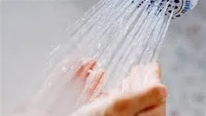 هل يجوز الاغتسال للجمعة من الليلة أم قبل الصلاة؟