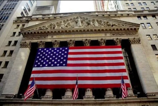 هل يستجيب البنك الفيدرالي لتهديدات ترامب بشأن سعر الفائدة؟.. خبير يُجيب هل يستجيب البنك الفيدرالي لتهديدات ترامب بشأن سعر الفائدة؟.. خبير يُجيب