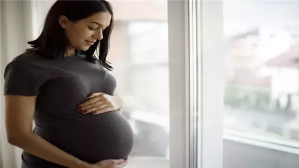 هل ينتقل مرض الذئبة الحمراء من الأم الحامل للجنين؟.. طبيب يوضح هل ينتقل مرض الذئبة الحمراء من الأم الحامل للجنين؟.. طبيب يوضح