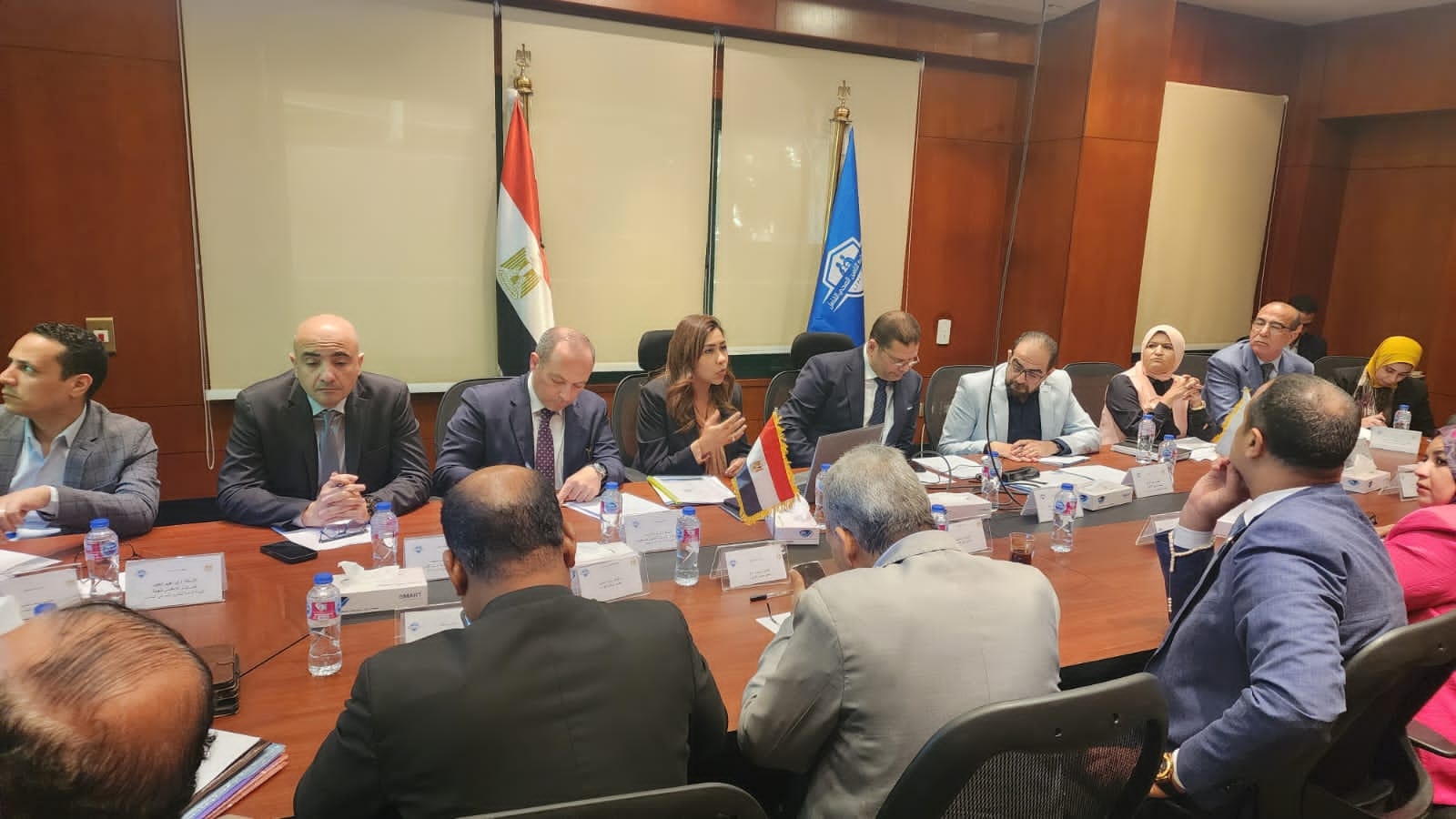 هيئة التأمين الصحي تواصل عقد اجتماعاتها الدورية مع النواب بمحافظات تطبيق المنظومة لمناقشة التعامل مع التحديات هيئة التأمين الصحي تواصل عقد اجتماعاتها الدورية مع النواب بمحافظات تطبيق المنظومة لمناقشة التعامل مع التحديات