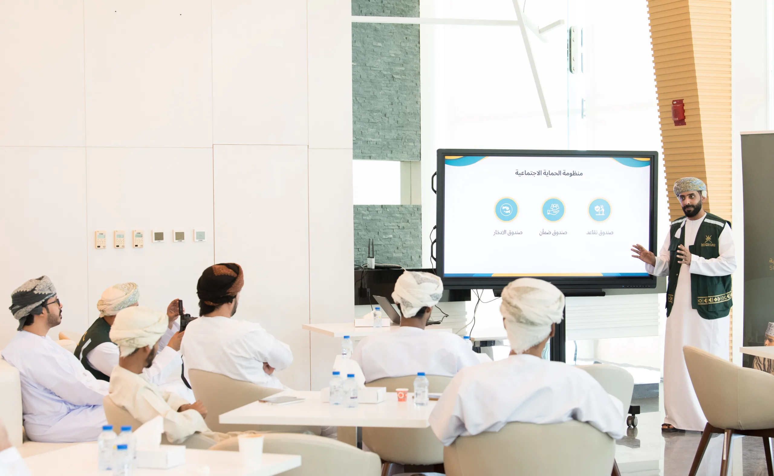 ورشة عمل لتعزيز وتمكين رواد الأعمال في المنطقة الحرة بصلالة ورشة عمل لتعزيز وتمكين رواد الأعمال في المنطقة الحرة بصلالة