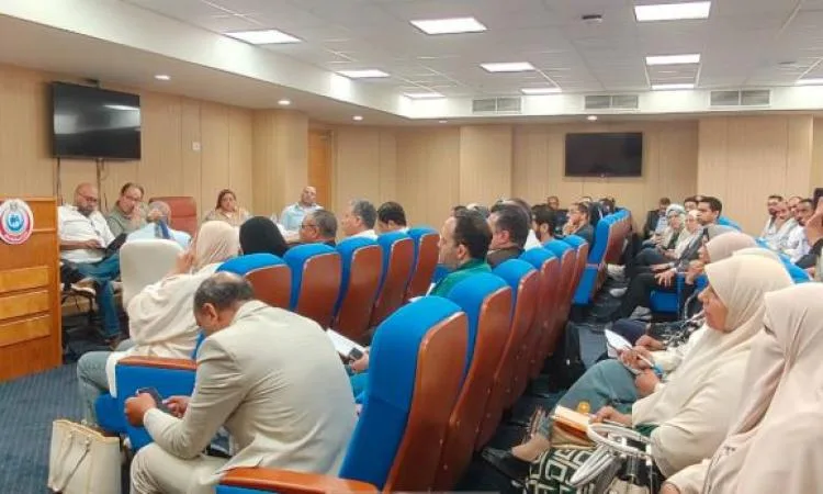 وزارة الصحة تعقد اجتماعًا تحضيريًا لوضع خطة التأمين الصحي لمنطقة ساحل البحر المتوسط وزارة الصحة تعقد اجتماعًا تحضيريًا لوضع خطة التأمين الصحي لمنطقة ساحل البحر المتوسط