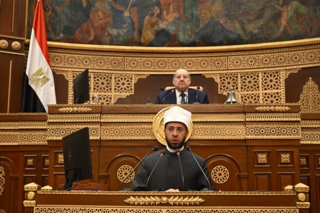 وزير الأوقاف أمام الشيوخ: وضعنا الأسس لإعداد رؤية الدولة في مكافحة التطرف وتجديد الخطاب الديني وزير الأوقاف أمام الشيوخ: وضعنا الأسس لإعداد رؤية الدولة في مكافحة التطرف وتجديد الخطاب الديني