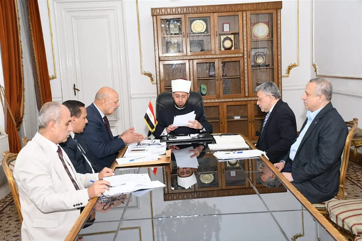 وزير الأوقاف: نعمل على تطوير أداء هيئة الأوقاف من خلال التخطيط المحكم والحوكمة الرشيدة وزير الأوقاف: نعمل على تطوير أداء هيئة الأوقاف من خلال التخطيط المحكم والحوكمة الرشيدة