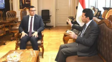 وزير الإسكان: العمل على توفير كافة الاحتياجات للمواطنين بالمدن الجديدة