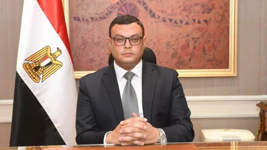 وزير الإسكان يراقب نظام مياه الشرب في مدن شرق وغرب القاهرة استعداداً لموسم الصيف وزير الإسكان يراقب نظام مياه الشرب في مدن شرق وغرب القاهرة استعداداً لموسم الصيف