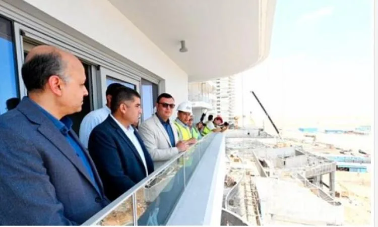 وزير الإسكان يشرع في جولة استكشافية في مدينة العلمين الجديدة وزير الإسكان يشرع في جولة استكشافية في مدينة العلمين الجديدة
