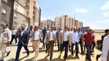 وزير الإسكان يطلع على الموقف التنفيذي لمشروع سكن مصر والوحدات المتبقي تسليمها