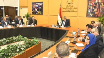 وزير الإسكان يلتقي مجلس إدارة غرفة صناعة التطوير العقاري باتحاد الصناعات