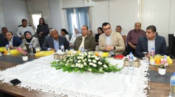 وزير الإسكان يوجه الشركات العاملة بحدائق تلال الفسطاط بضغط البرامج الزمنية وتسريع وتيرة العمل 