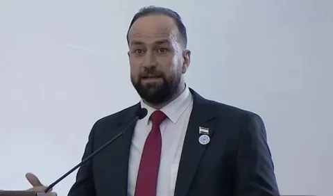 وزير الإعلام السوري الانتقالي: حرية العمل الصحفي مكفولة بسورية وسنُطلق مجموعة صُحف وإذاعات