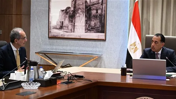 وزير الاتصالات: تعليمات رئاسية بسرعة تفعيل تقنية الـ5G وزير الاتصالات: تعليمات رئاسية بسرعة تفعيل تقنية الـ5G