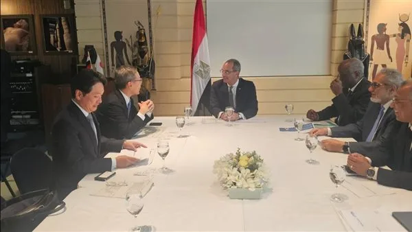 وزير الاتصالات يلتقي مسؤولى شركات يابانية لبحث فرص التعاون المشترك وزير الاتصالات يلتقي مسؤولى شركات يابانية لبحث فرص التعاون المشترك