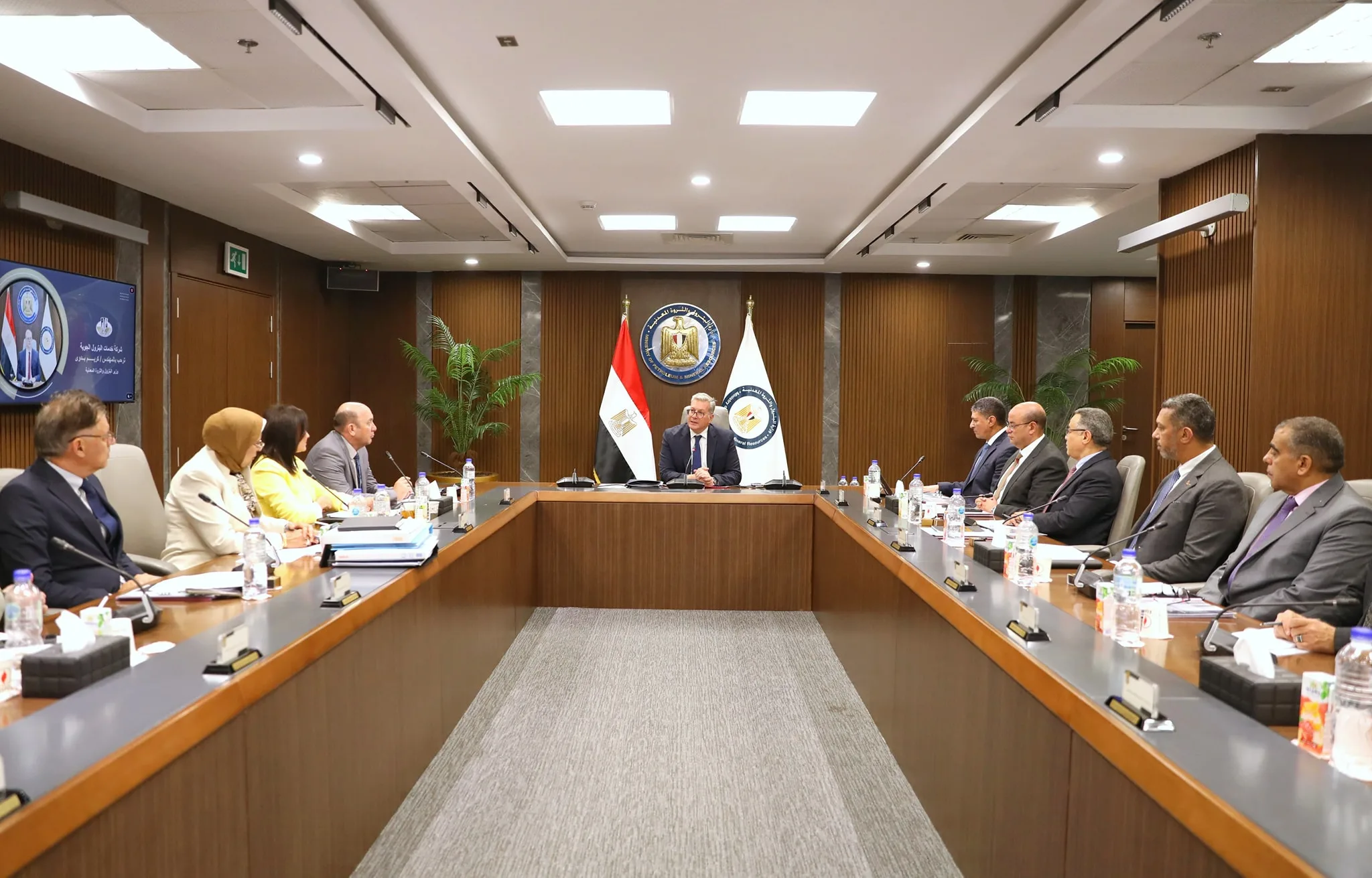 وزير البترول: زيادة أهمية شركة خدمات البترول الجوية في المرحلة القادمة وزير البترول: زيادة أهمية شركة خدمات البترول الجوية في المرحلة القادمة