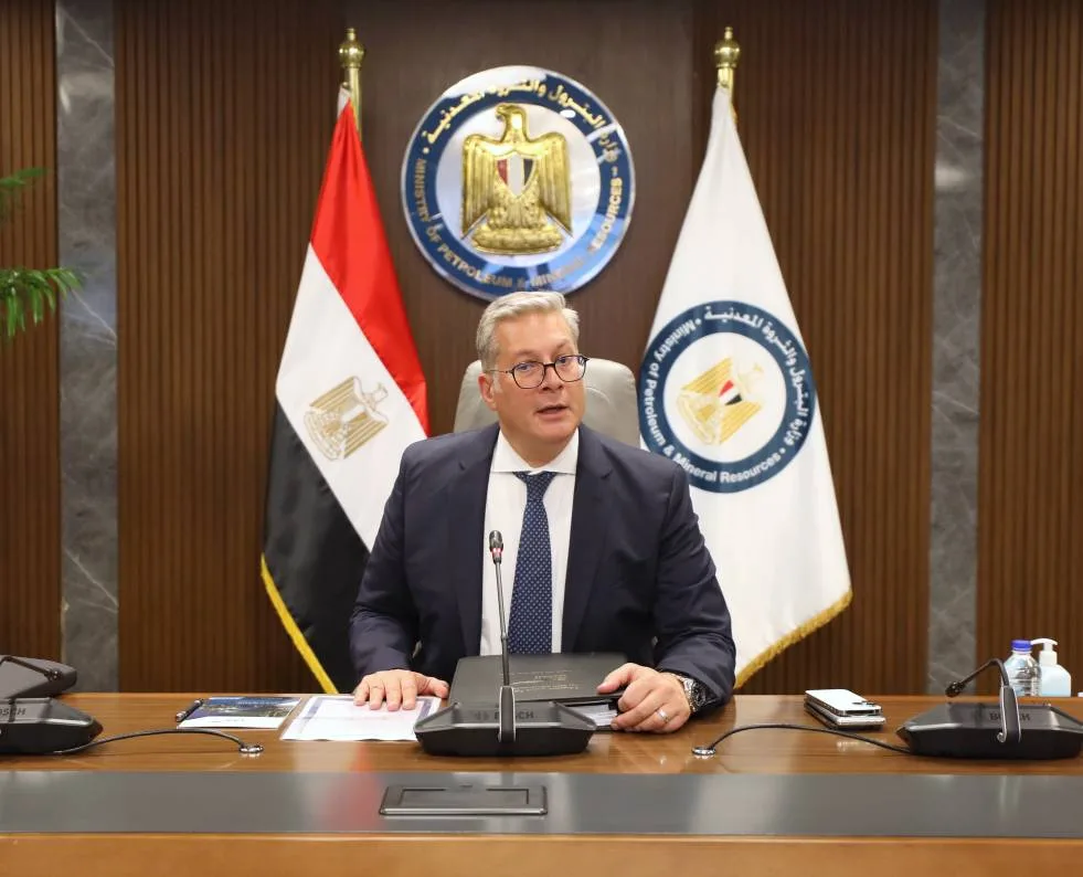 وزير البترول: نبحث مع البرلمان تحويل الثروة المعدنية إلى كيان اقتصادي وزير البترول: نبحث مع البرلمان تحويل الثروة المعدنية إلى كيان اقتصادي