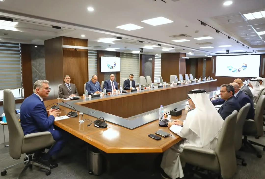 وزير البترول يبحث مع مجموعة موانئ أبو ظبي سبل تعزيز التعاون المشترك وزير البترول يبحث مع مجموعة موانئ أبو ظبي سبل تعزيز التعاون المشترك