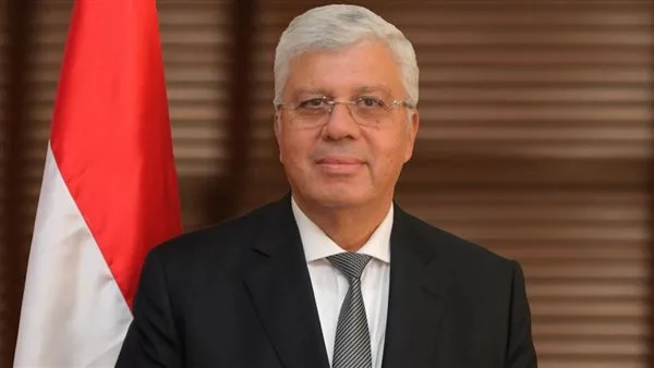 وزير التعليم العالي يعقد اجتماعًا مع مديري مراكز ذوي الإعاقة بالجامعات المصرية وزير التعليم العالي يعقد اجتماعًا مع مديري مراكز ذوي الإعاقة بالجامعات المصرية
