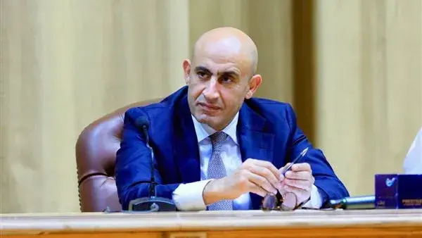 وزير التعليم يعقد اجتماعًا لمتابعة استعدادات امتحانات الثانوية العامة والدبلومات الفنية وزير التعليم يعقد اجتماعًا لمتابعة استعدادات امتحانات الثانوية العامة والدبلومات الفنية