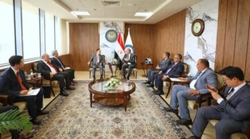 وزير الثروة المعدنية يستقبل رئيس مؤسسة البترول الوطنية الكورية