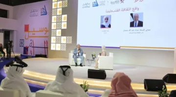 وزير الثقافة الفلسطيني يناقش بمعرض الدوحة للكتاب محاولات سرقة الاحتلال للمشهد الثقافي