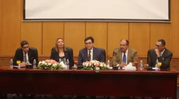 وزير الثقافة يجتمع بمجلس أكاديمية الفنون ويستعرض مشروع قرار بفتح باب الترشح لمنصب رئيس الأكاديمية