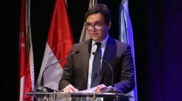 وزير الثقافة ينعى عصمت داوستاشي: فقدان مبدع فريد أضاء الجمال في تاريخ الوطن