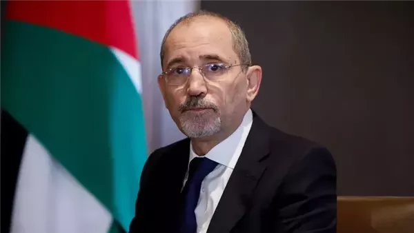 وزير الخارجية الأردني: استخدام إسرائيل التجويع سلاحًا يعد جريمة حرب وزير الخارجية الأردني: استخدام إسرائيل التجويع سلاحًا يعد جريمة حرب